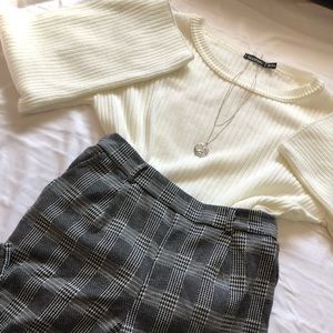 !SOLD! Boohoo sweater